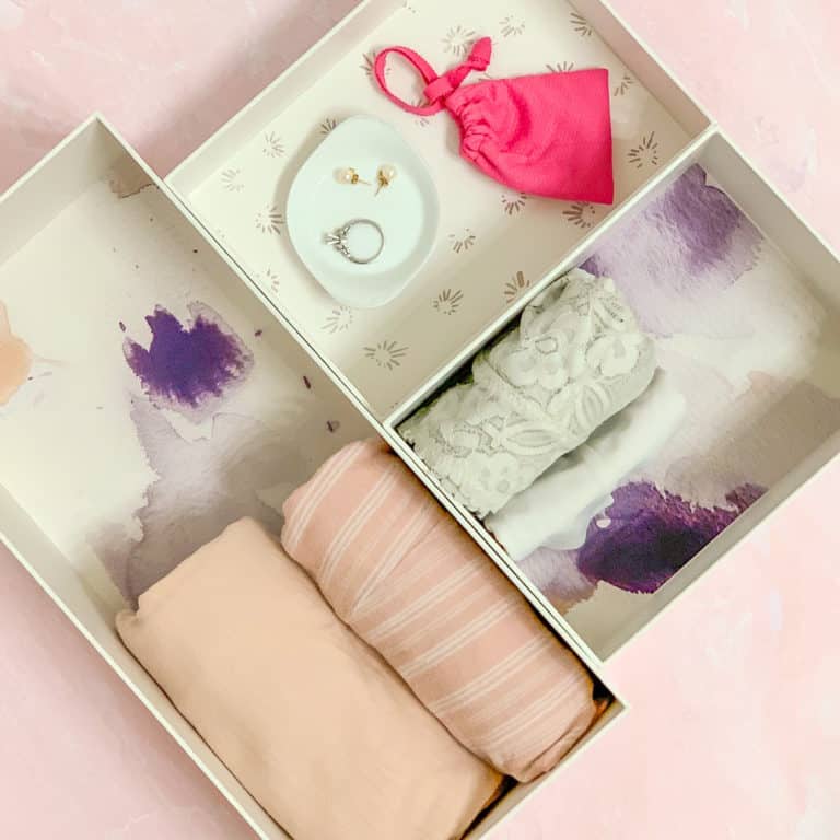Pink and purple hikidashi box